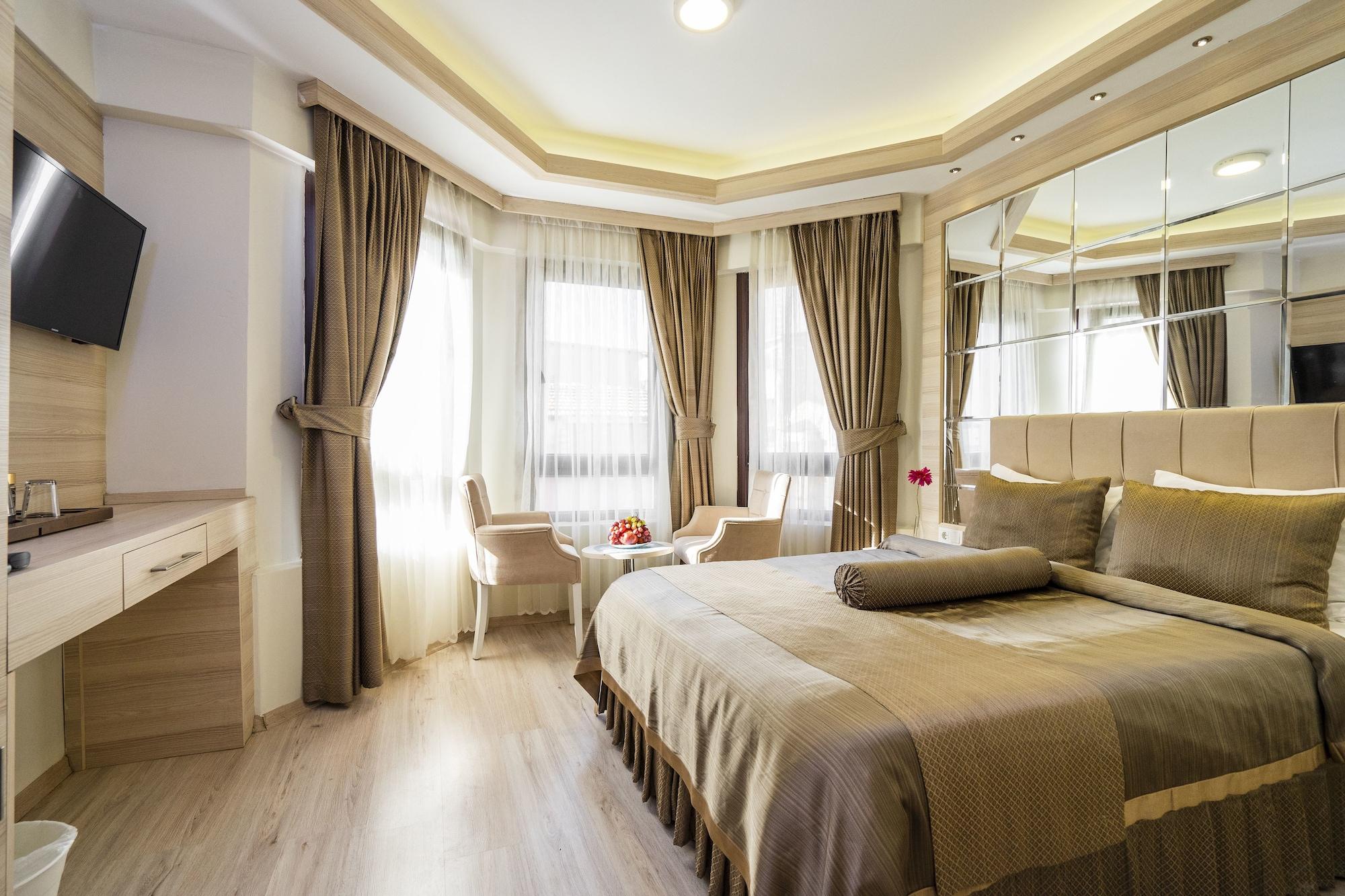 Center Hotel 2*